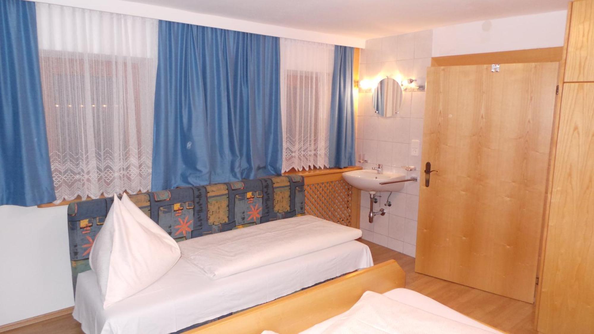 Apartamento Haus Rainer Matrei in Osttirol Habitación foto