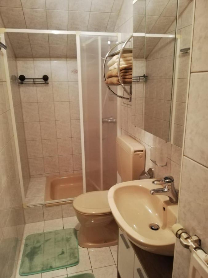 Apartamento Haus Rainer Matrei in Osttirol Exterior foto